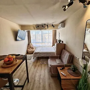 Apartment Lovely New Studio 77, Estepona